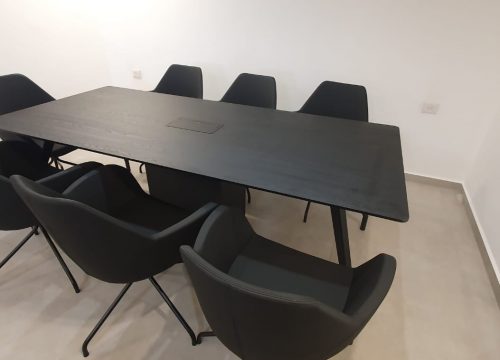 IMG 20230305 WA0025 500x360 - שולחן לחדר ישיבות